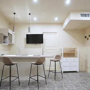 https://vuciata-apartments.taorminaitalyhotels.com